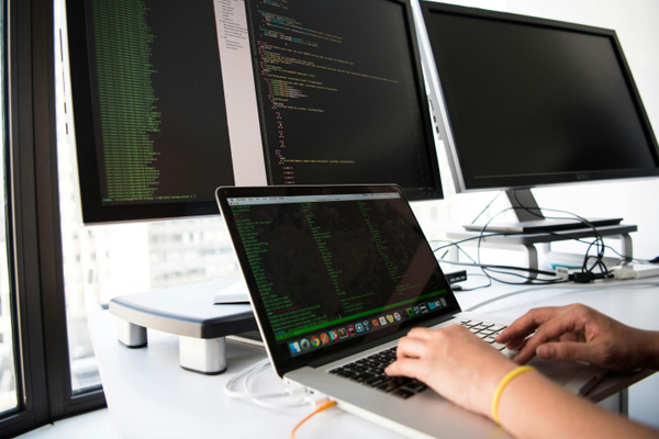 企業(yè)如何制作網(wǎng)站？網(wǎng)站制作的步驟與流程？:網(wǎng)站制作